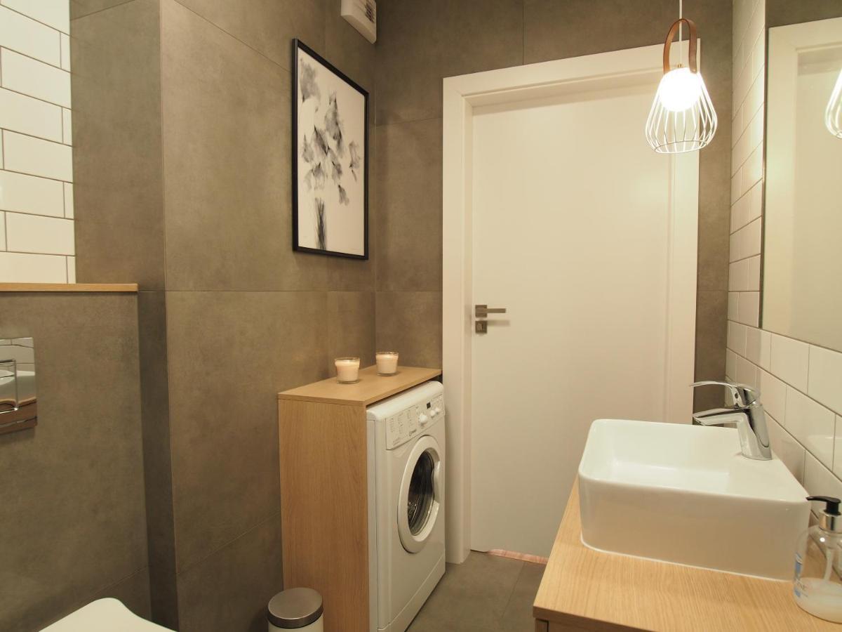Grand-Tourist Topaz Panienska Str Apartman Gdańsk Kültér fotó
